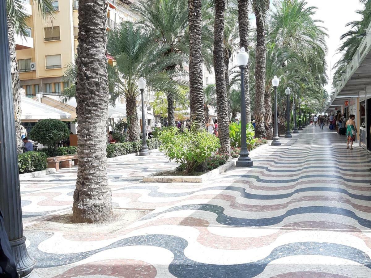 Apartamento Grande-Centro Barrio Playa Аликанте Екстериор снимка